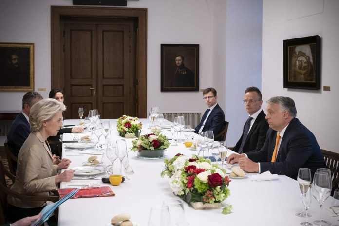 von-der-leyen-orban-budapest