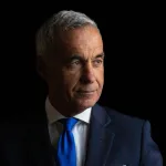 Călin Georgescu acuză Realitatea TV de cenzură după votul pentru Guvernul Veștea. Fostul candidat spune că le-a cerut parlamentarilor AUR să nu voteze noul cabinet