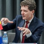 Președintele privește de pe margine criza dintre PSD și Ilie Bolojan