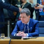 Nicușor Dan încearcă să țină coaliția unită – are întâlniri săptămânale cu Bolojan și Grindeanu și promite că va împinge colaborarea celor patru partide