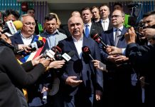 Bolojan a semnat acordul cu Luca Niculescu. PNL va susține noul Guvern, dar îi impune un deficit de maximum 5,3% în 2027