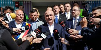 Bolojan a semnat acordul cu Luca Niculescu. PNL va susține noul Guvern, dar îi impune un deficit de maximum 5,3% în 2027