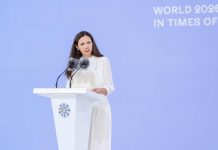 Băsescu avansează scenariul unei candidaturi a Mirabelei Grădinaru și cere un partid nou
